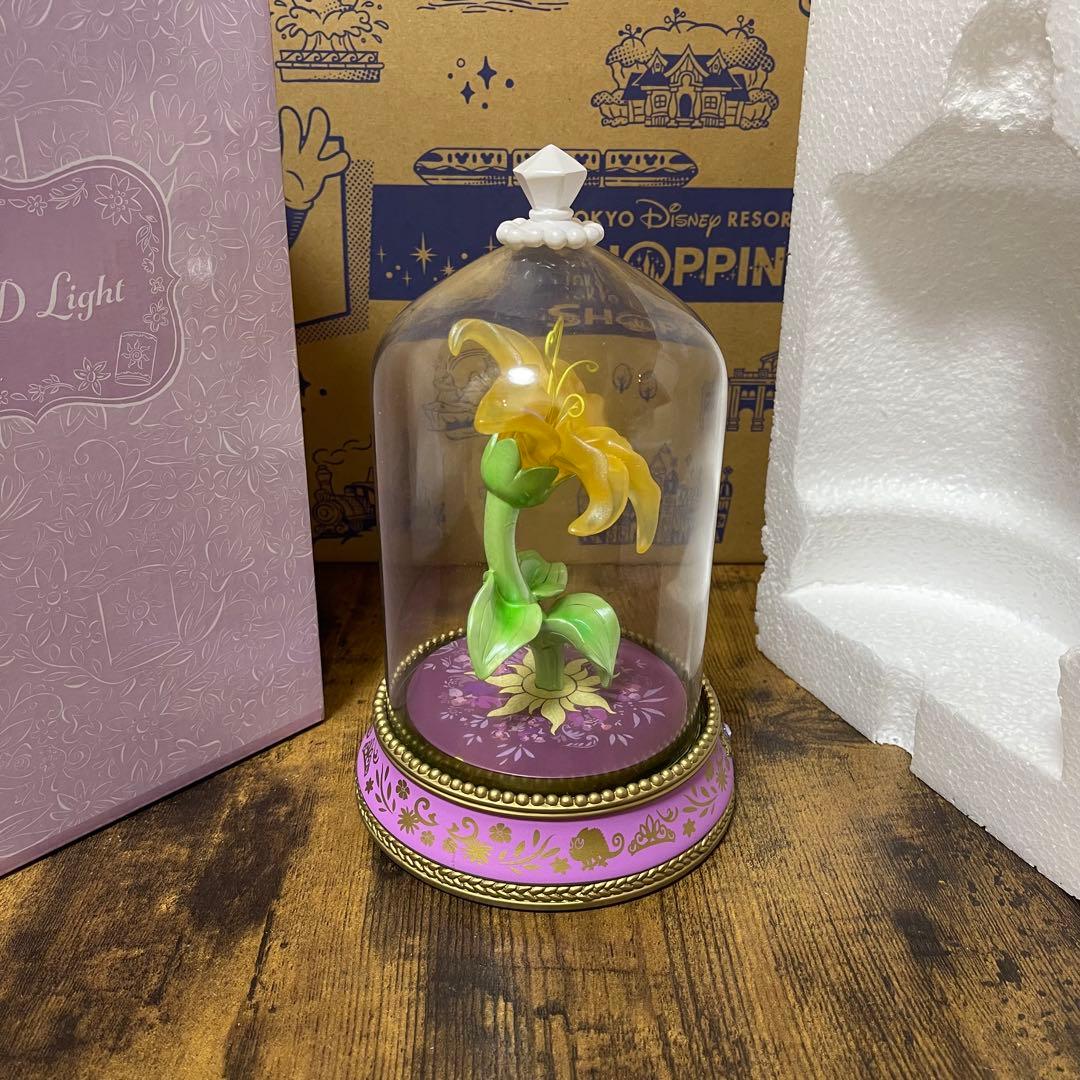 ディズニーストア 塔の上のラプンツェル10周年 LEDライト ランタン魔法の花