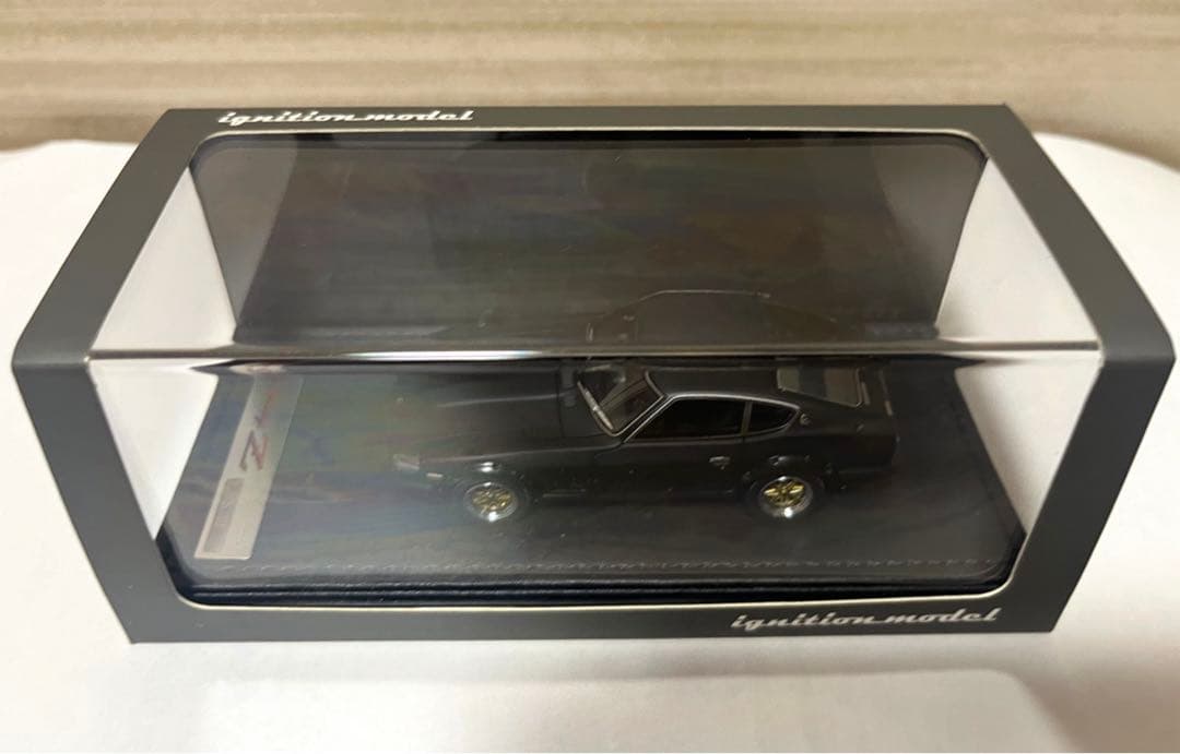 イグニッションモデル 1/43 日産 フェアレディZ S30マットブラック