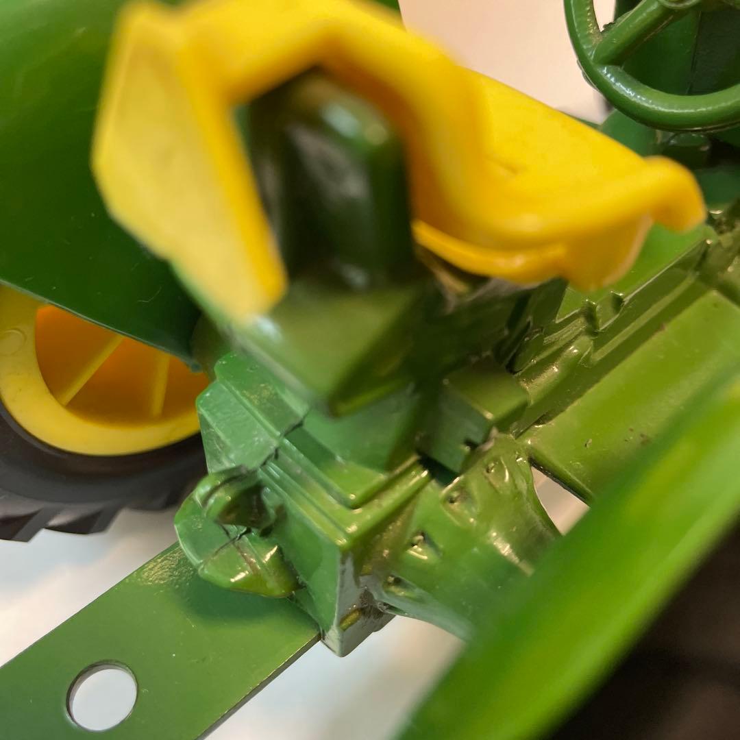 2211.ジョンディアトラクターJD2010 1/16ミニカー