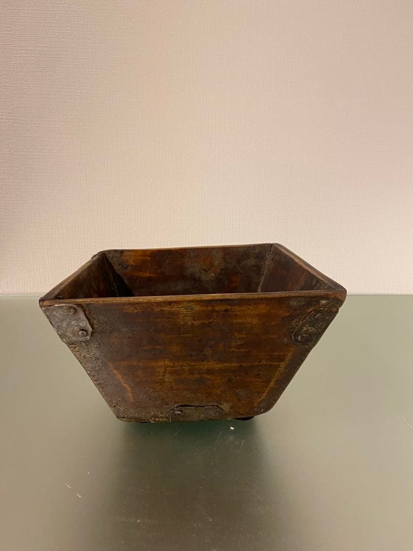 熱海 湖心亭 購入 中国 木製四角容器 金属角付き アンティーク