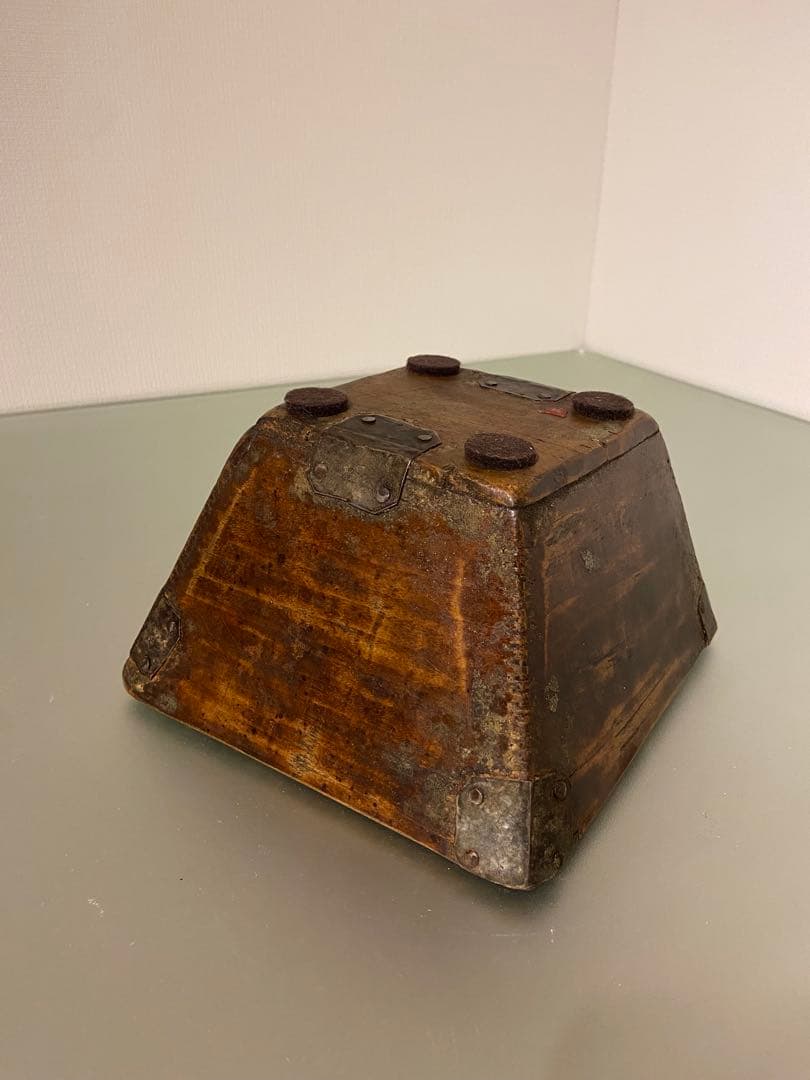 熱海 湖心亭 購入 中国 木製四角容器 金属角付き アンティーク