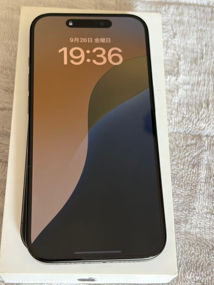 Apple iPhone 15pro ブラックチタニウム128GB