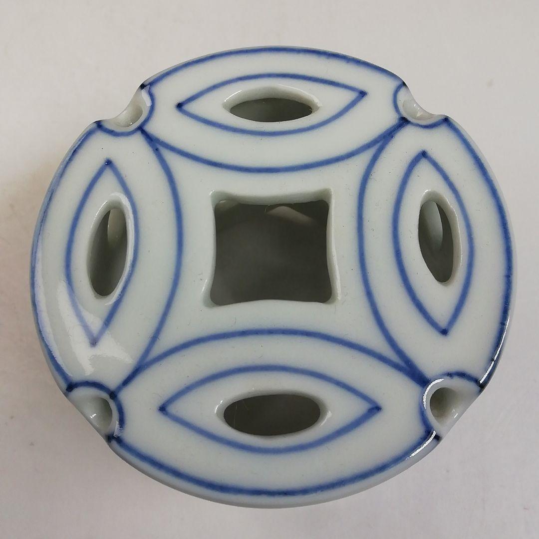 Ｔ９４１　蓋置　『染付　七宝透シ』『紫翠窯　西村徳泉 造』　共箱　茶道具