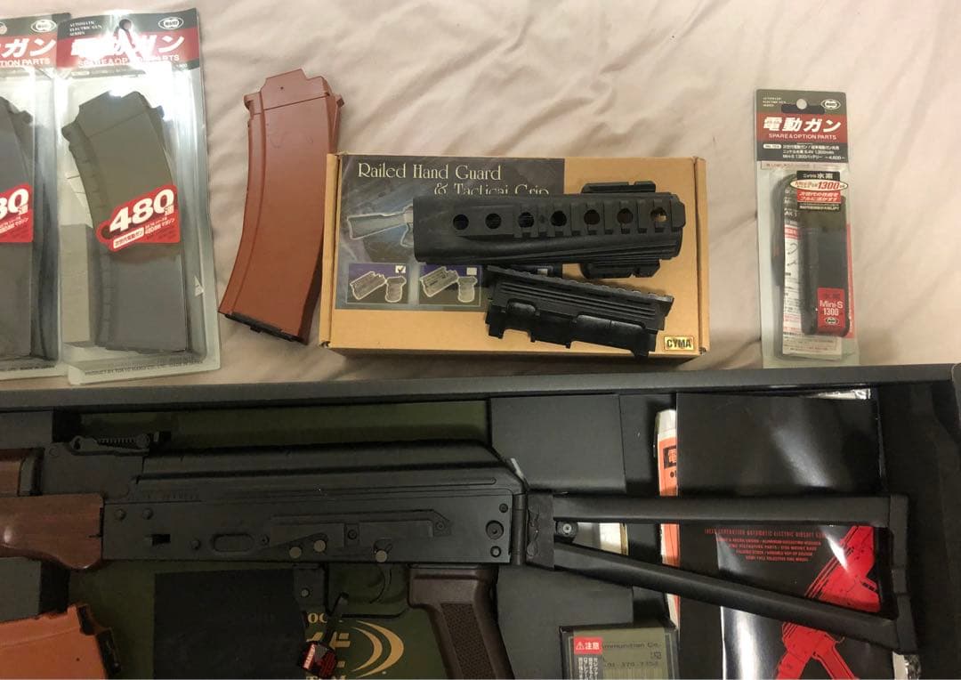 【スーさん】AKS74Nリコイルショック　次世代電動ガン　マガジン6個付