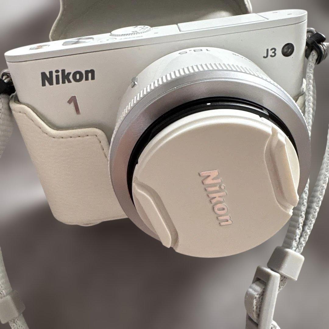 Nikon 1 J3 ミラーレスカメラ 本体