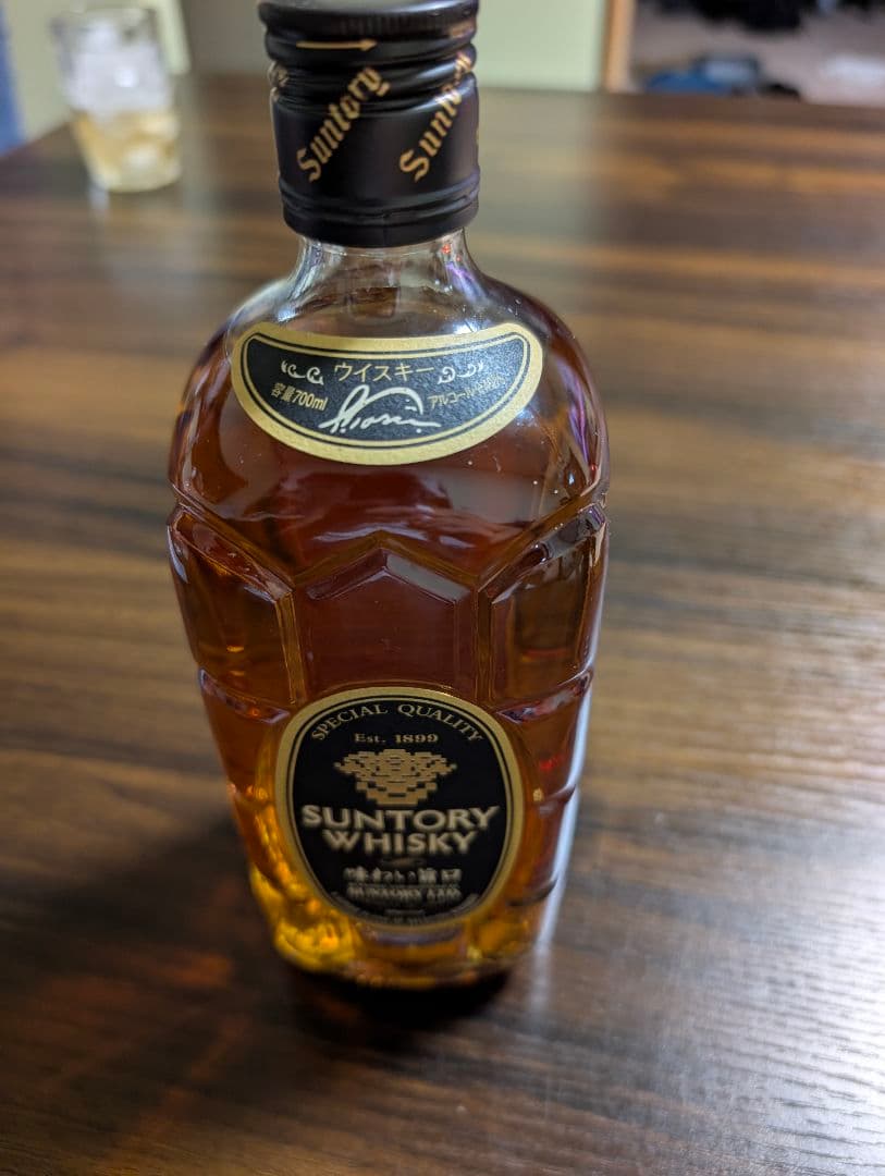 未開封、暗所保管☆サントリーウイスキー 700ml 特別品質