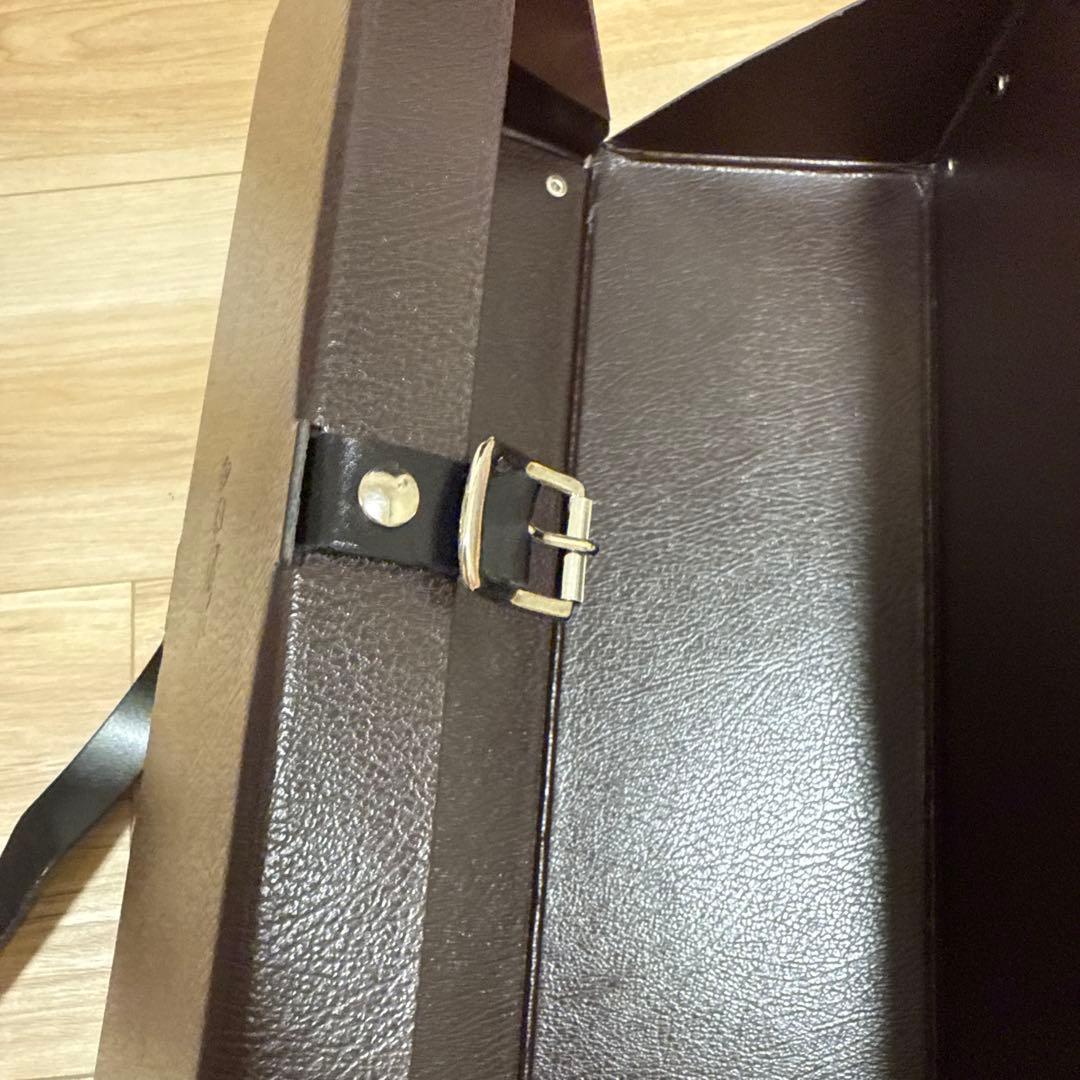 アライア　シューズボックス　ストラップ付き　牛革　収納ケース　alaia