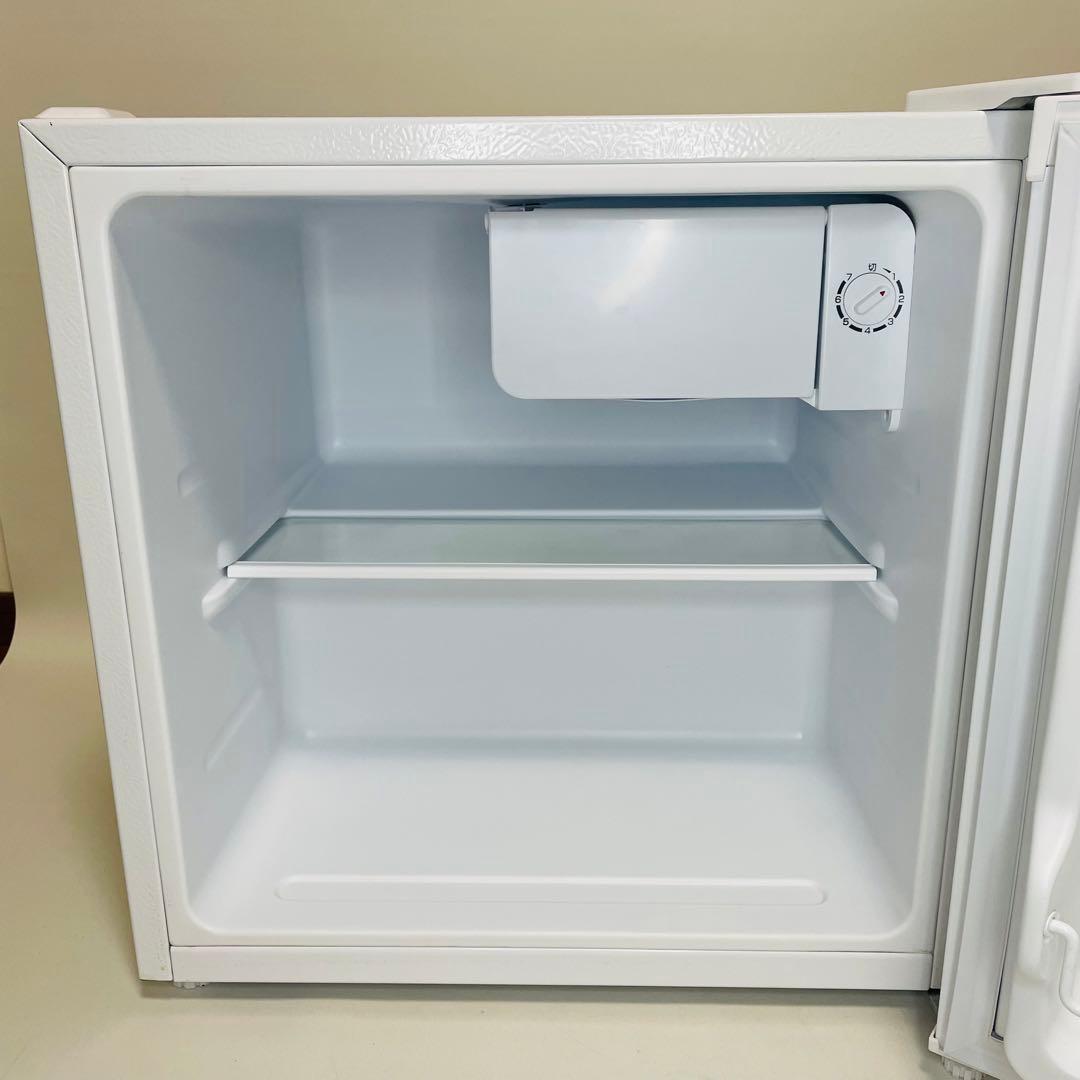 【美品、動作確認済み】アイリスプラザ　小型冷蔵庫 46L PRC-B051D
