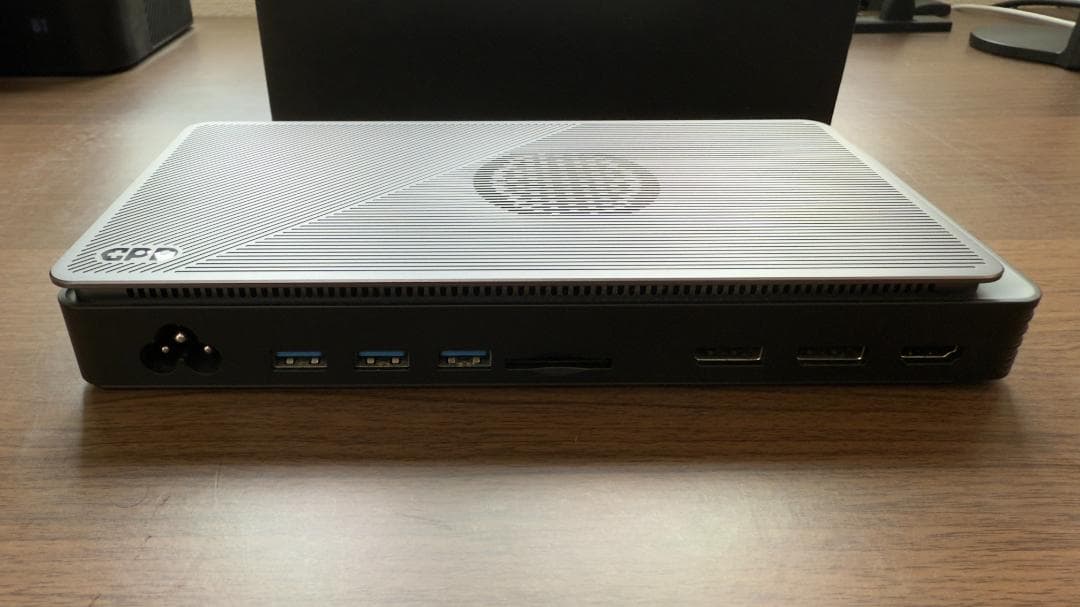 GPD G1 2024 + OCulinkケーブル