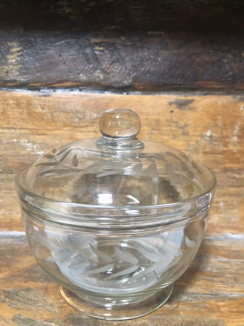 ガラス容器　レトロ　羊歯