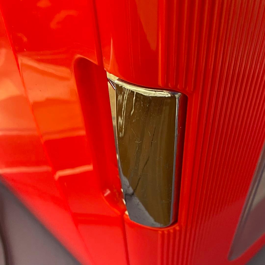 SIS ディスプレイ型 ポータブル冷温庫 25L XHC-25 レッド