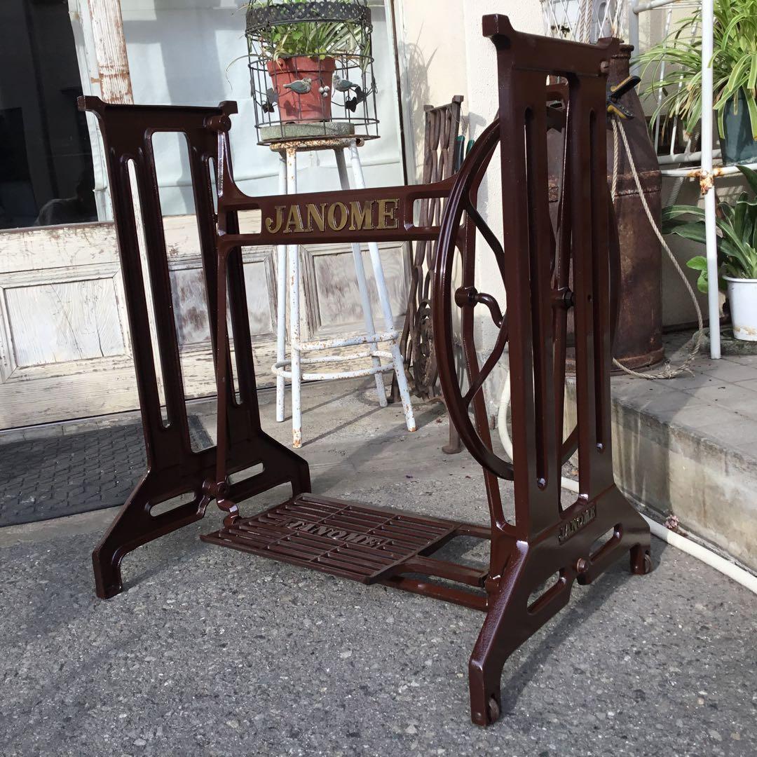 JACK　ジャノメ職業用足踏みミシン鉄脚　大型　 テーブルに！