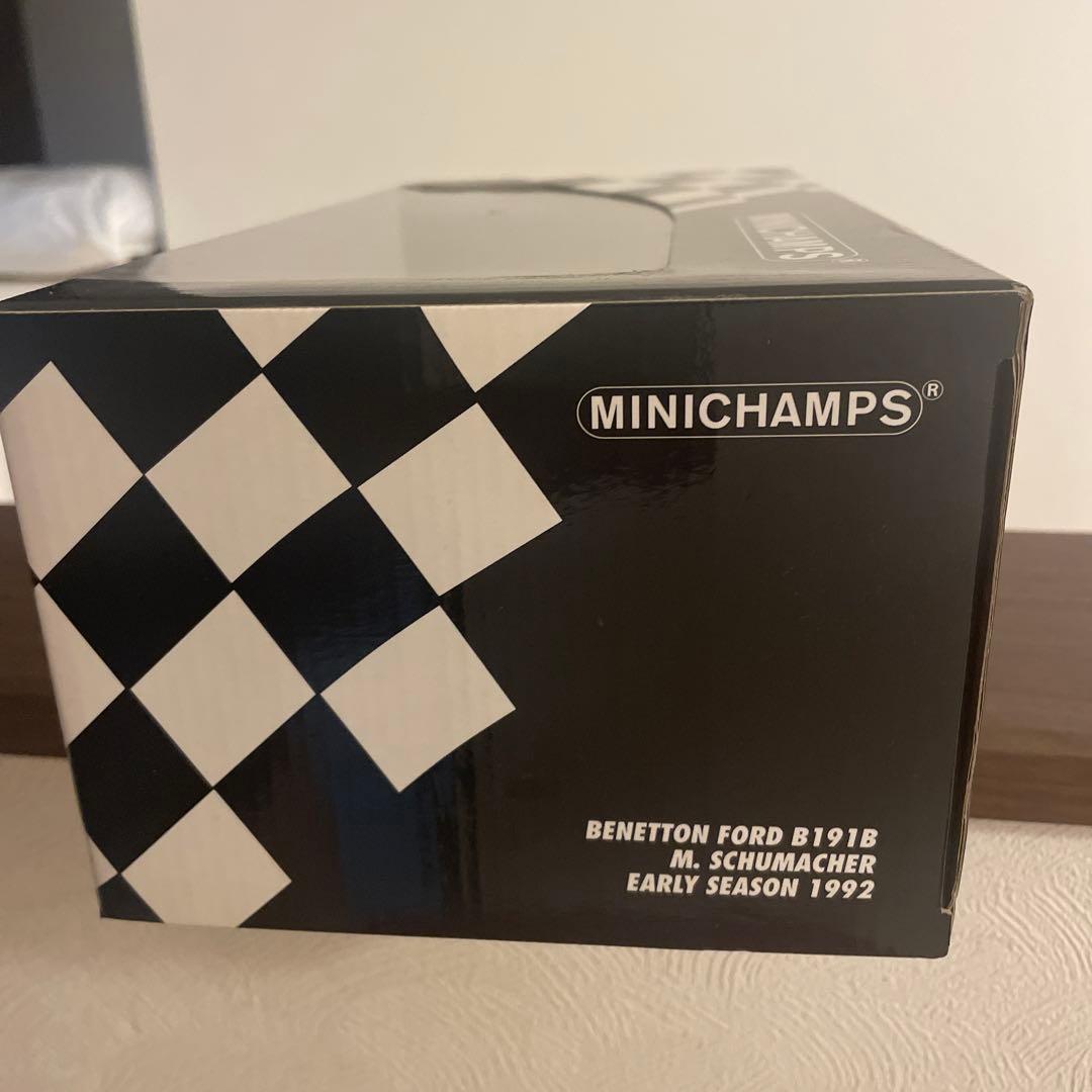 美品　未使用　1/18 ベネトンB191B 1992 M.ブランドルシューマッハ