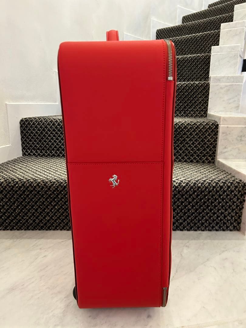 【新品未使用】フェラーリ キャリーケース