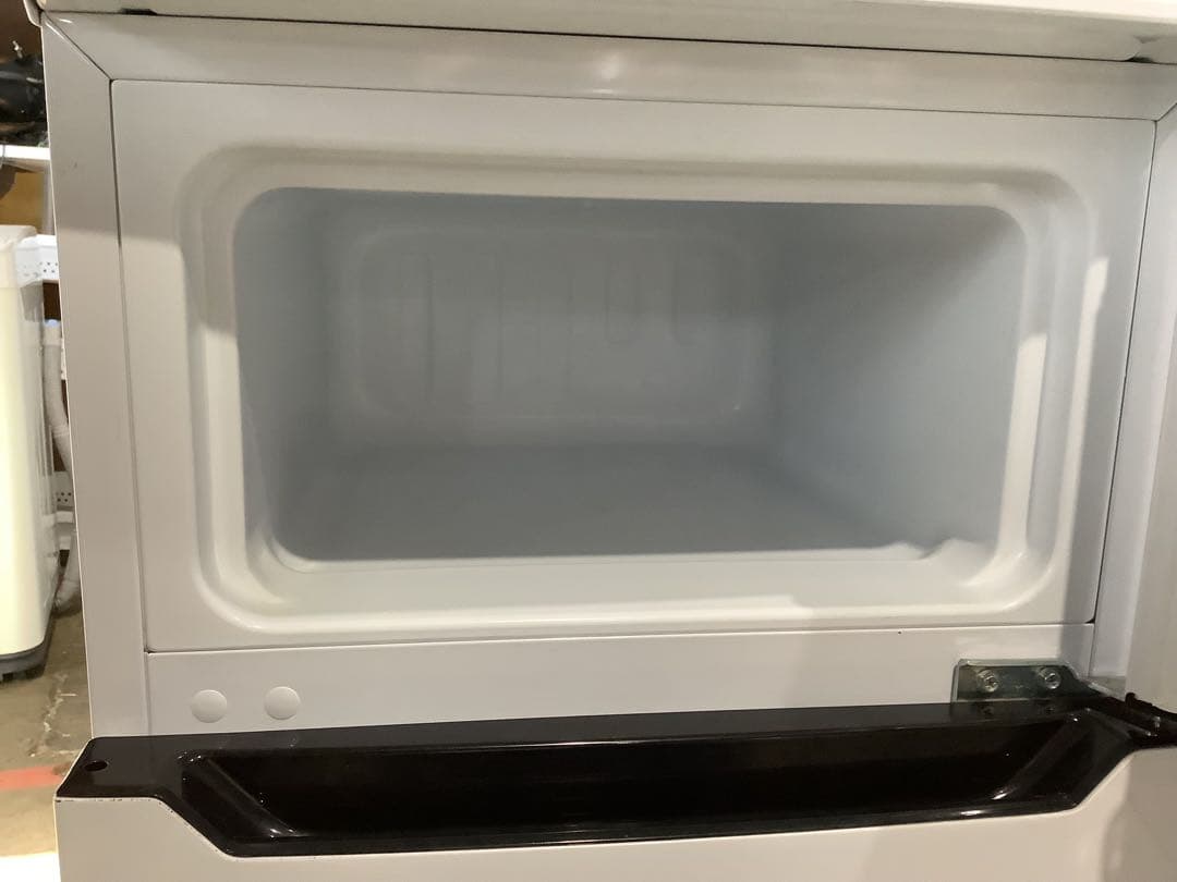 【一人暮らし用】ハイセンス 2ドア冷蔵庫 HR-B95A 93L 2019年製