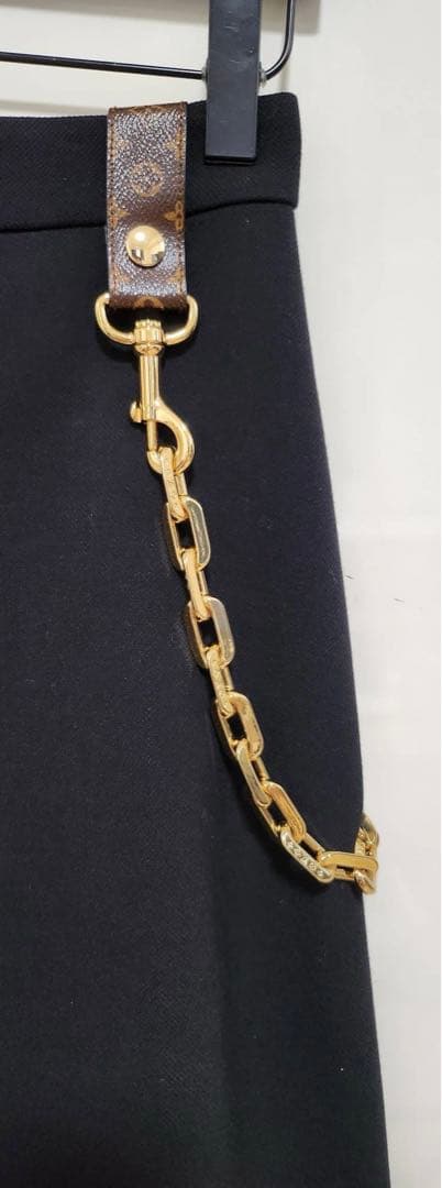 【Louis Vuitton】ルイヴィトン　1A92P1 チェーンスカート