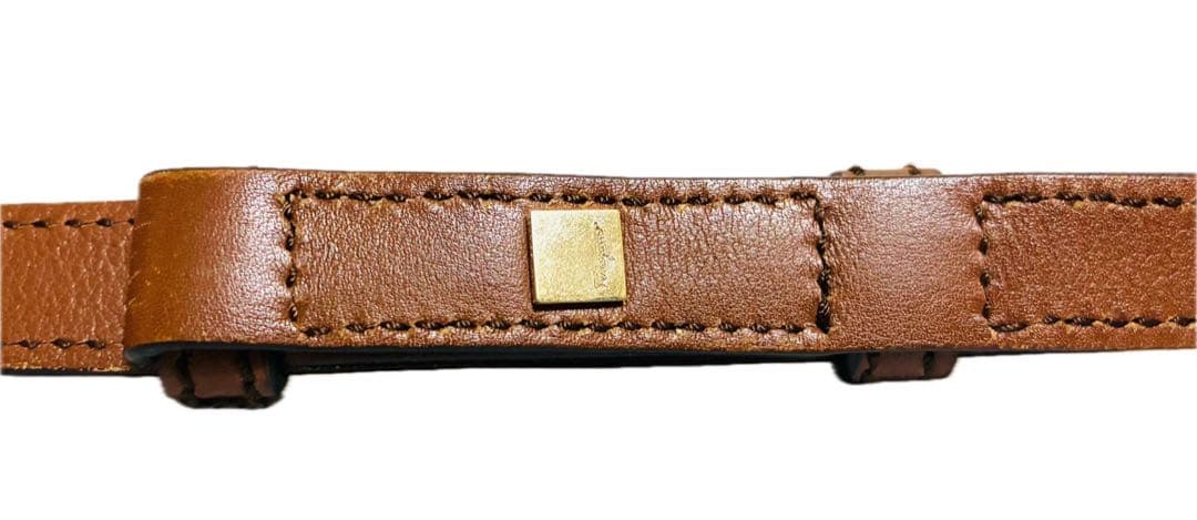 【美品】フェラガモ　ショルダーバッグ　クロスボディ　ガンチーニ　ベージュ　レザー