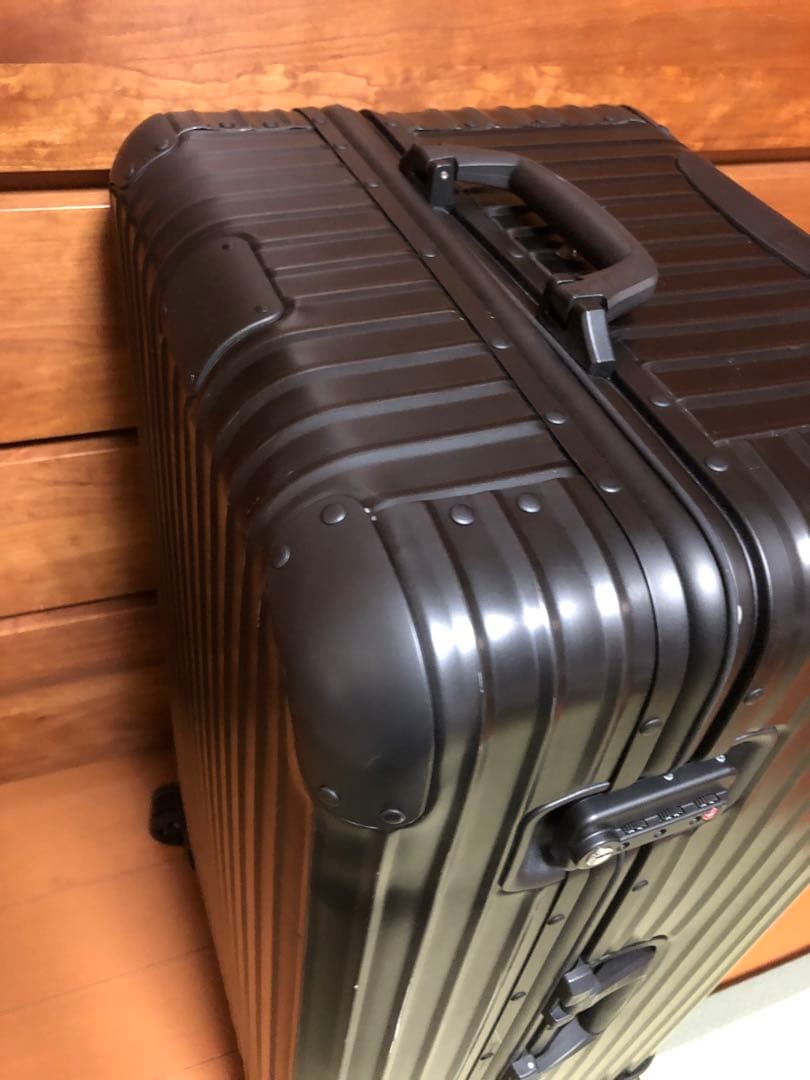 ☆美品☆激レア☆RIMOWA リモワオリジナル　105L 39万円　ステルス