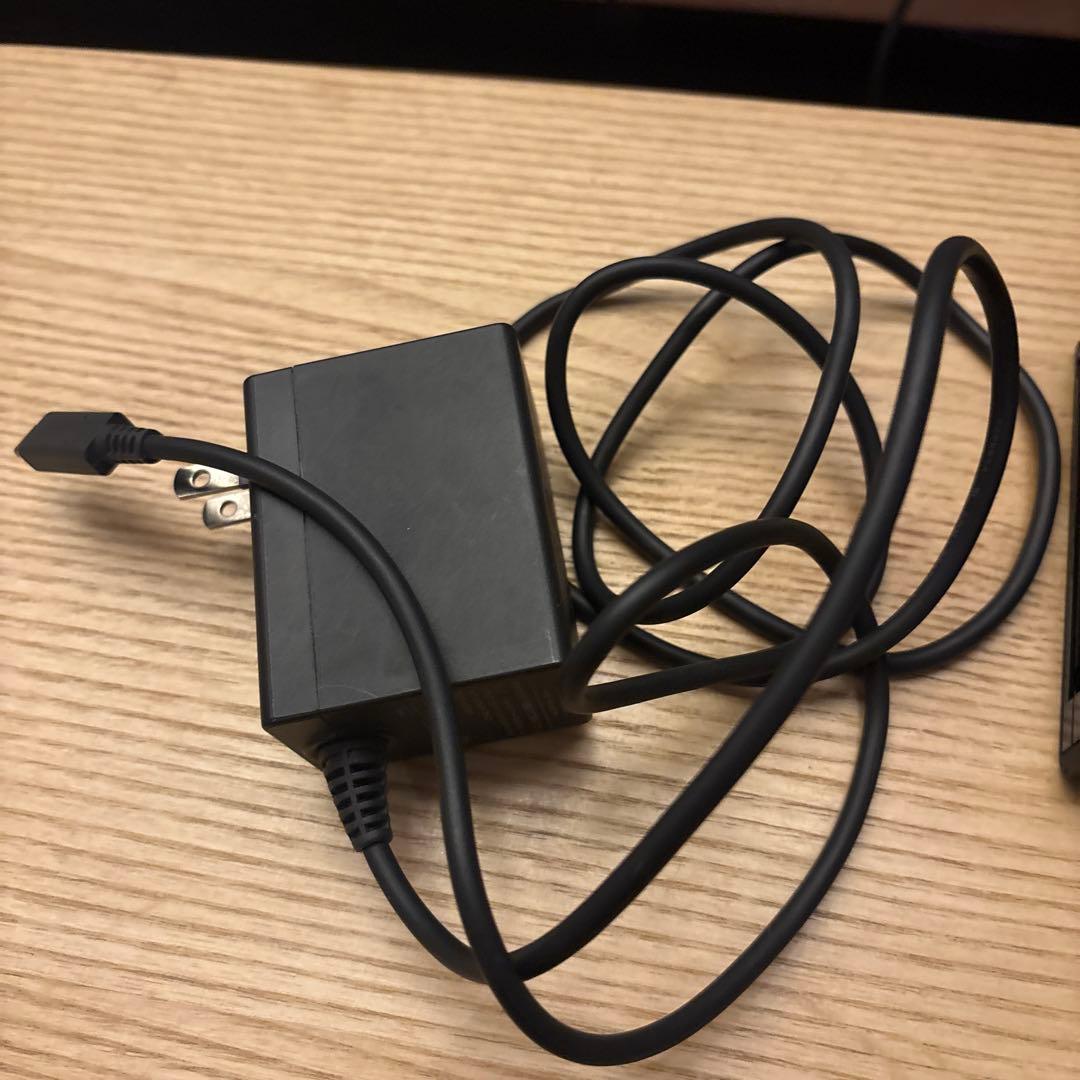 Nintendo Switch コントローラー2セット（１つは充電機能付き）箱無