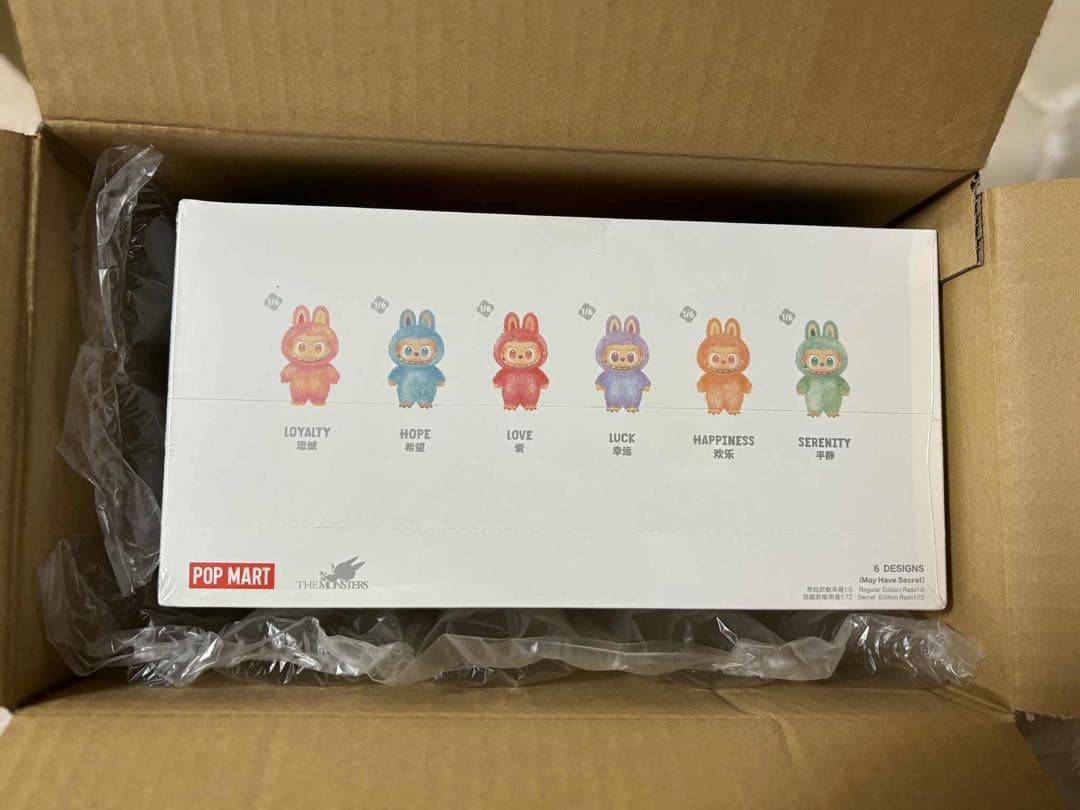 ラブブ V3 Big Into Energy Labubu ぬいぐるみ1ボックス