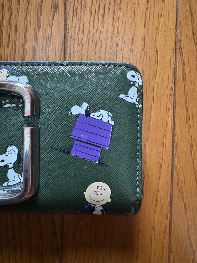 中古　マーケジェイコブス　スヌーピー　ウォレット　財布