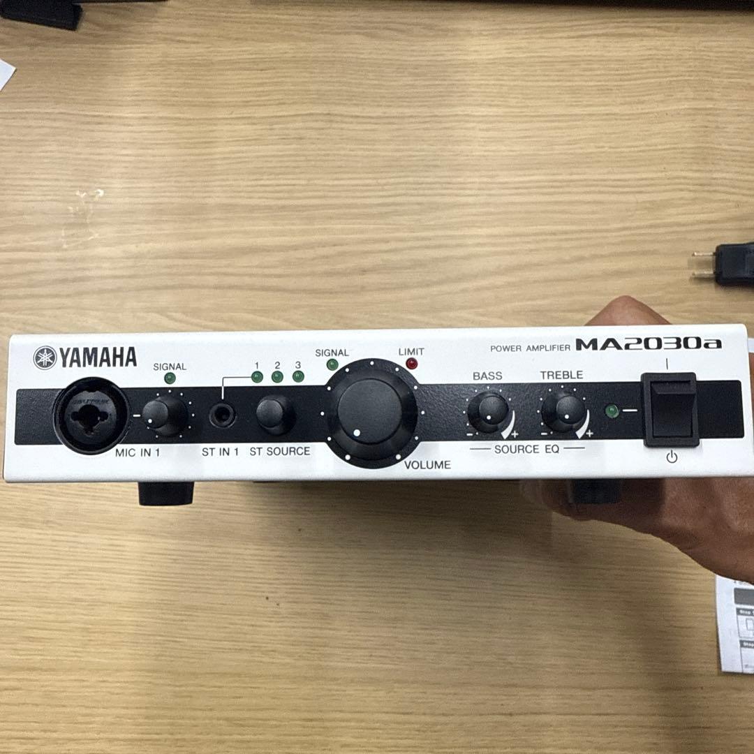 ヤマハ　パワーアンプ　MA2030a