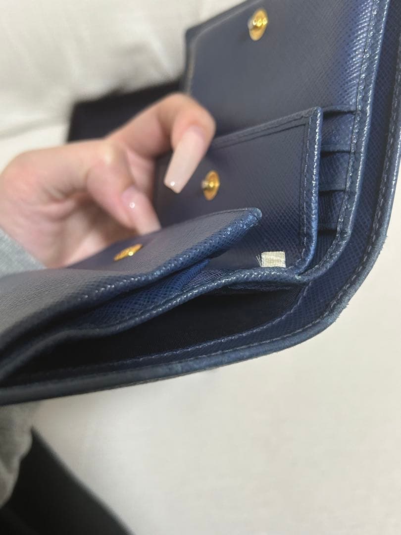 PRADA 二つ折り財布 サファイアーノ