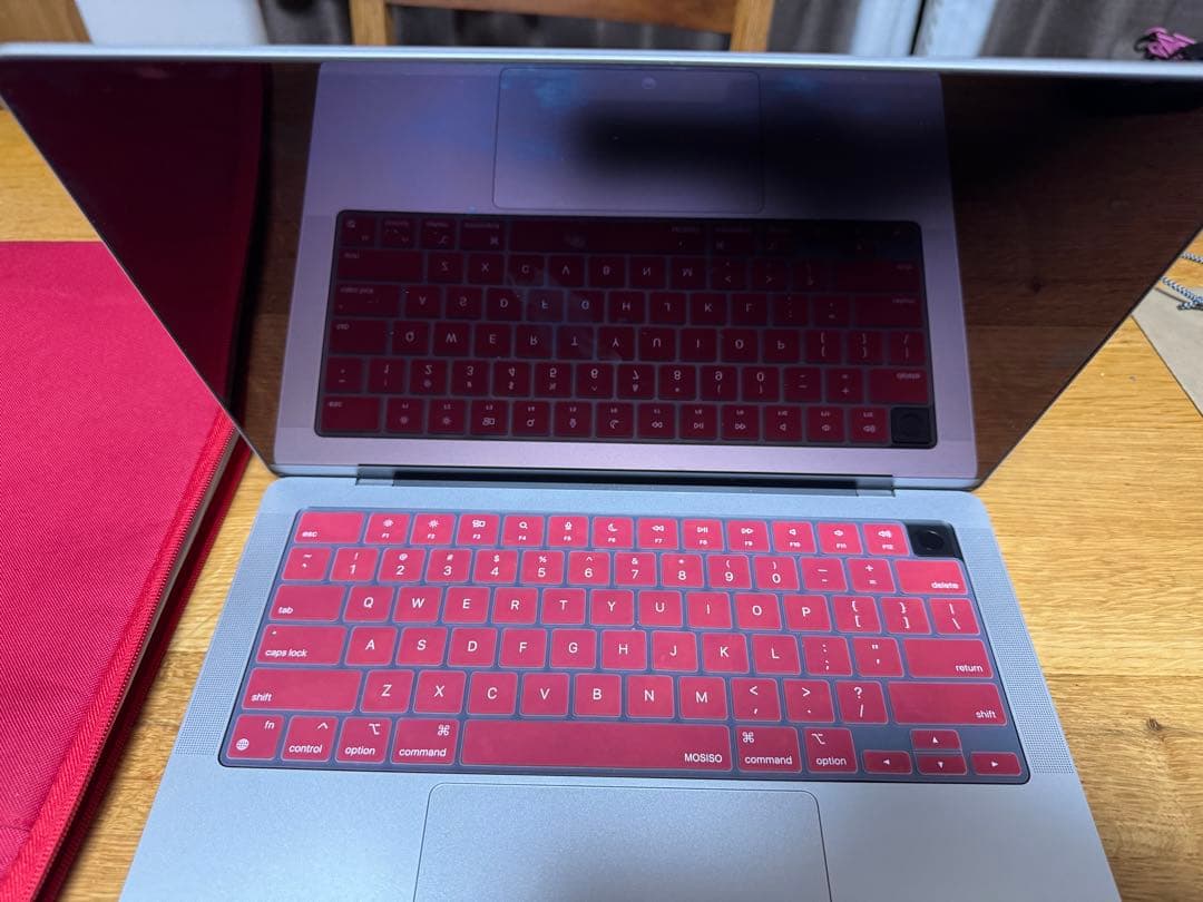 MacBook Pro 14インチ M3 / 512GB / USキーボード