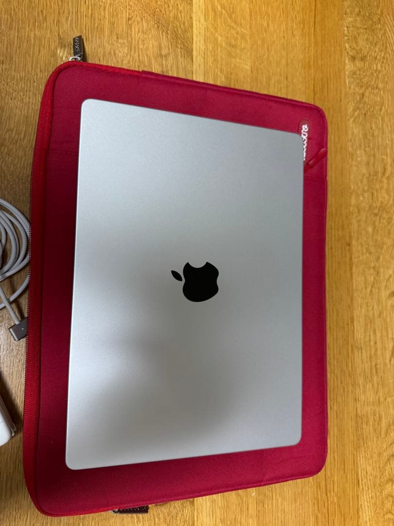 MacBook Pro 14インチ M3 / 512GB / USキーボード