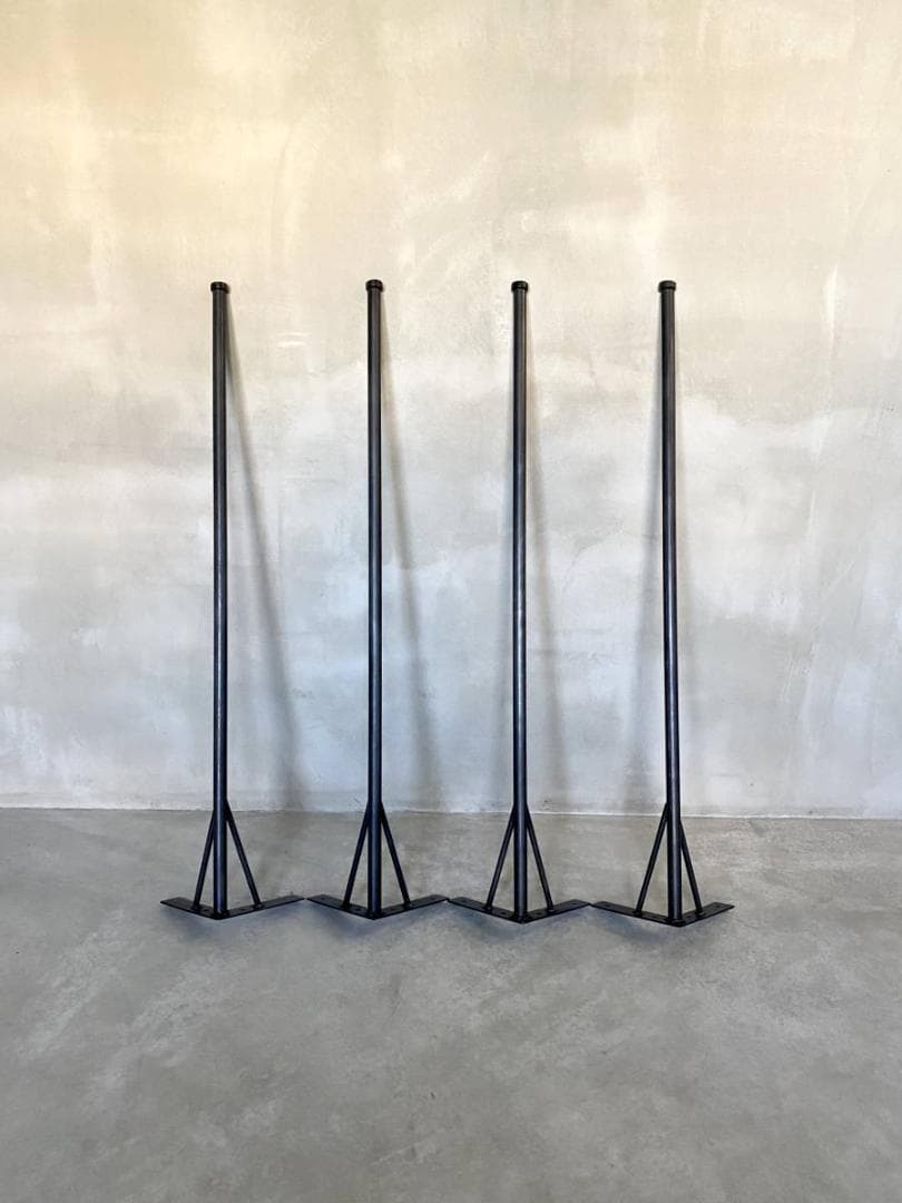 鉄脚　アイアンレッグ　インダストリアル　ダイニングテーブル　ワークデスク　４本