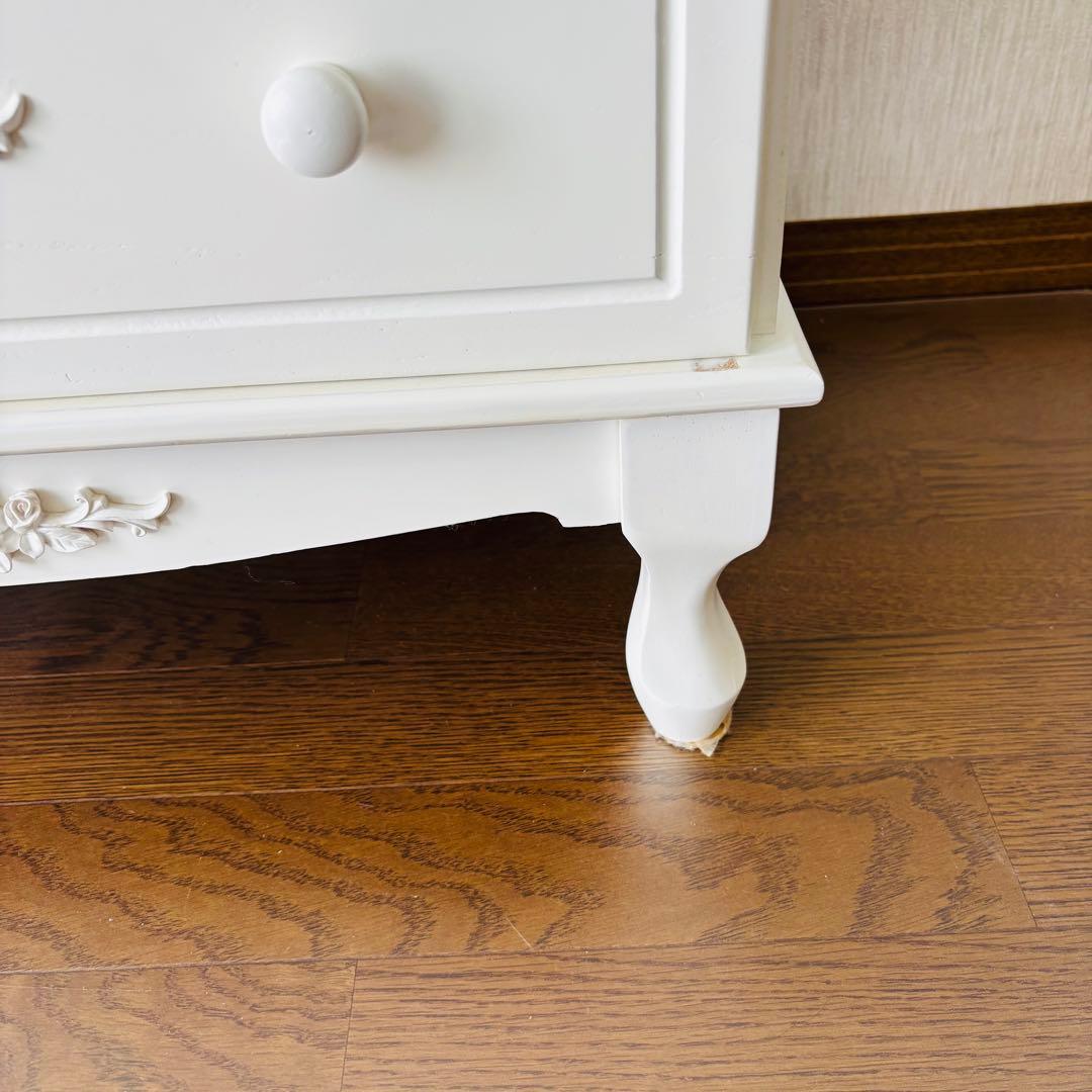 シャビーシック チェスト 4段 薔薇装飾 フレンチカントリー 姫系家具 ロココ調