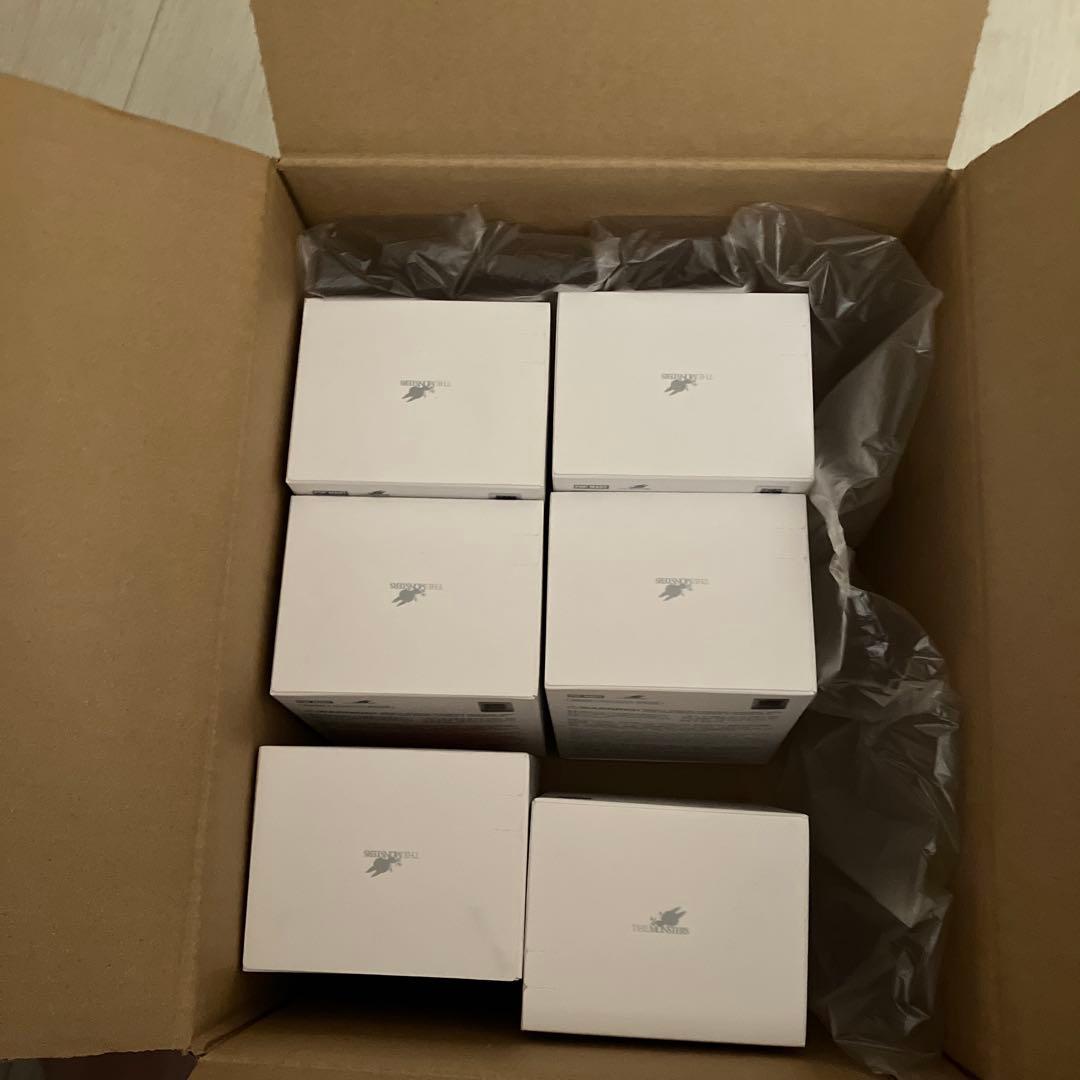 LABUBU THE MONSTERS Big into Energy 6個