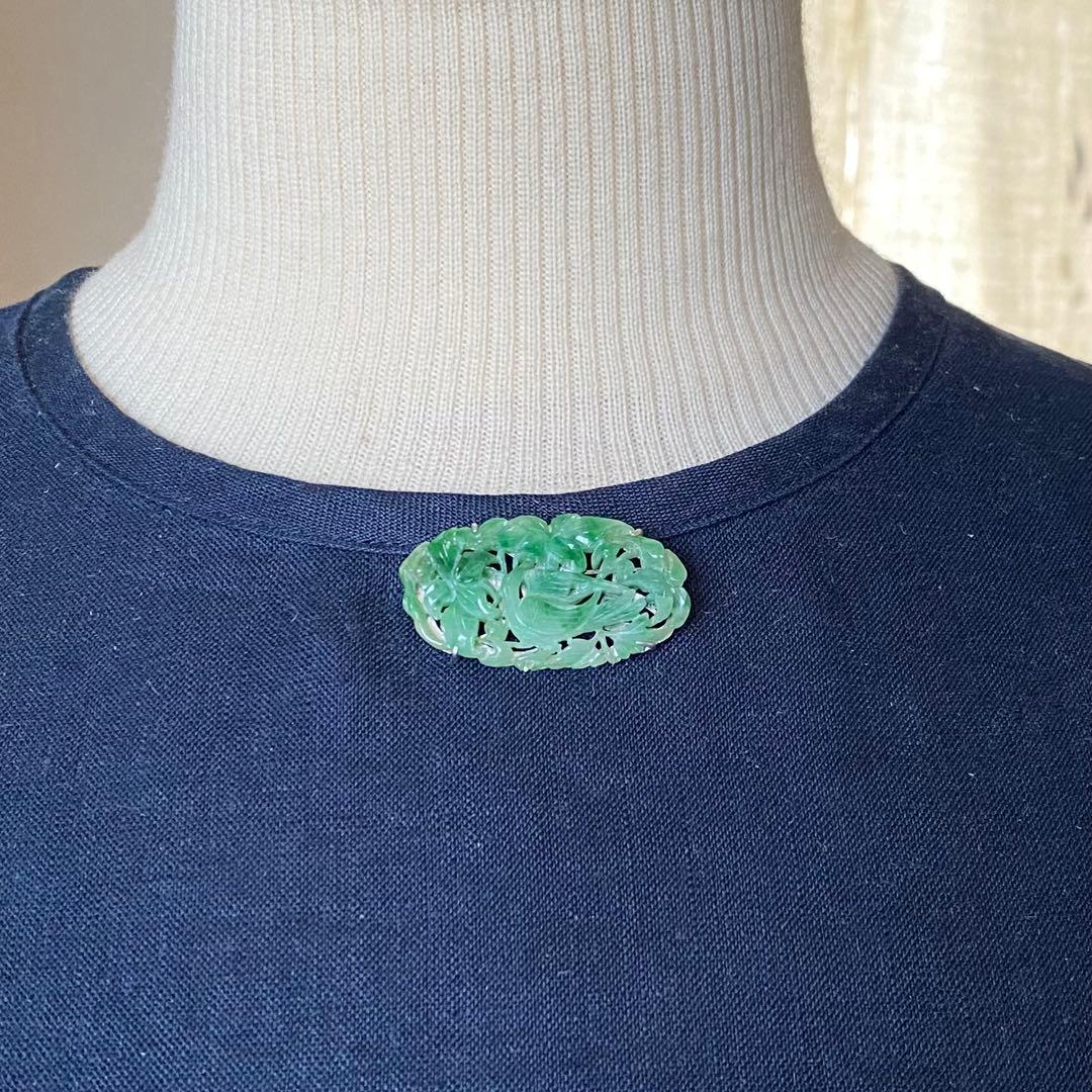 アンティーク翡翠ペンダント兼ブローチ　透かし柄の花鳥図透明感の良いロウカンタイプ