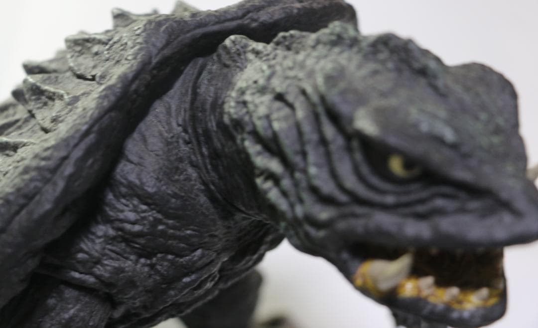 貴重昭和版　ガメラ（大映映画）の大型フィギャー　全高：約２７㎝　完成品　中古品