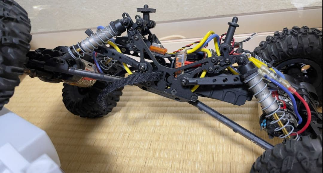 アキシャル XR10 高性能クローラー　1/10スケール　メカ付き