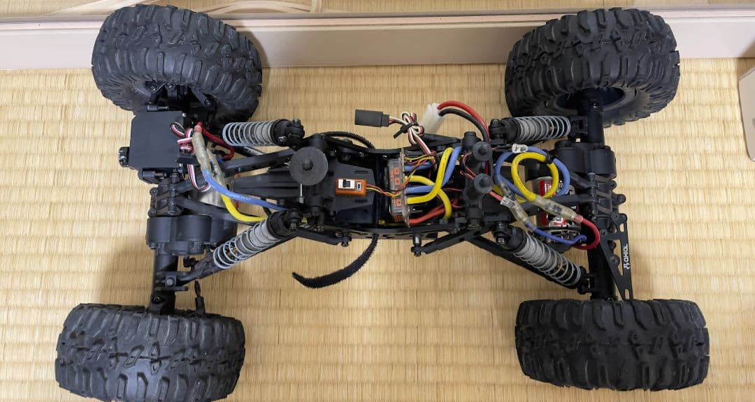 アキシャル XR10 高性能クローラー　1/10スケール　メカ付き