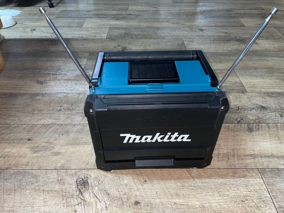 マキタ　TV100ポータブルテレビ