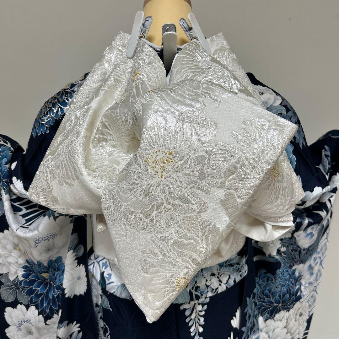 紺地クールな牡丹と菊に流水の振袖フルセット