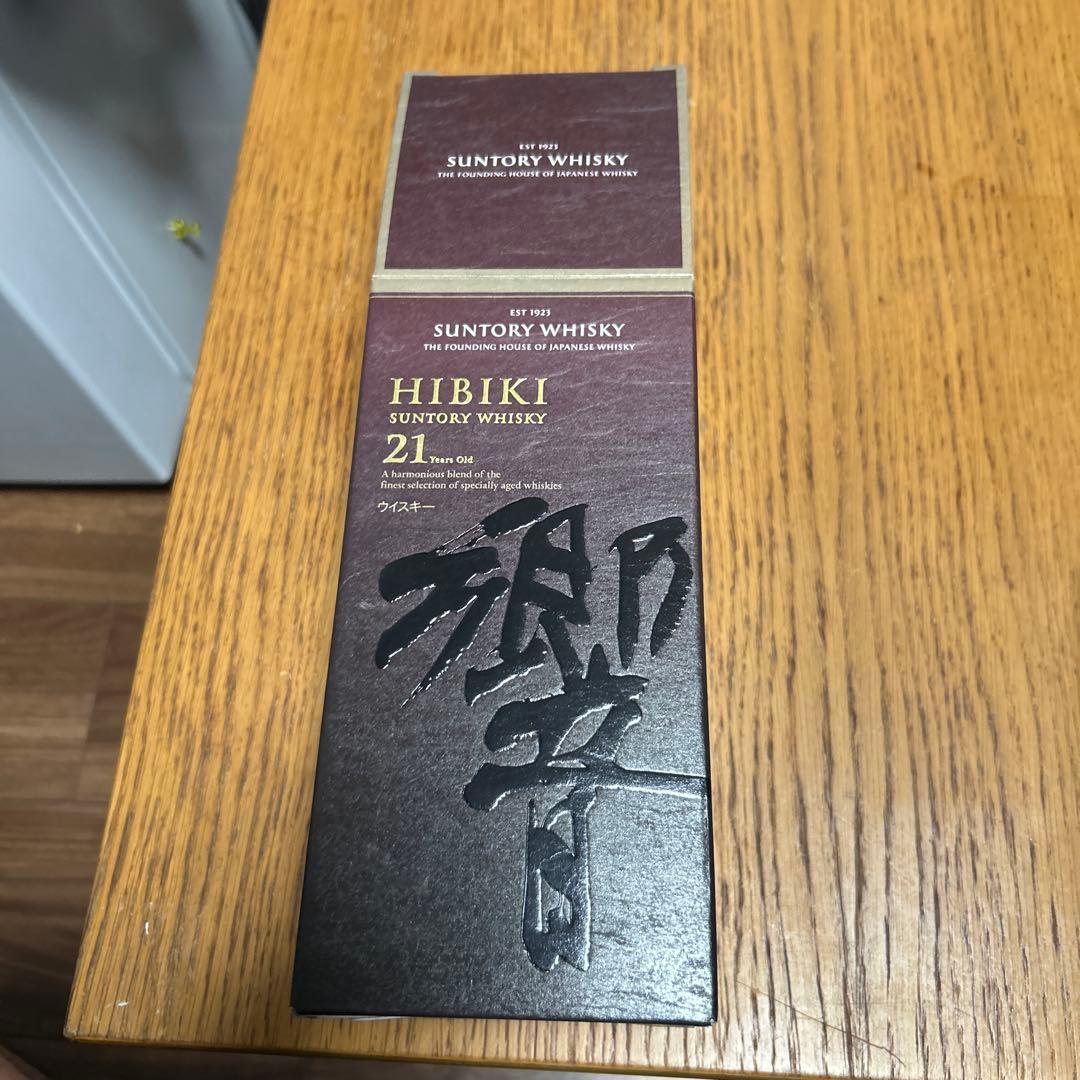 Hibiki 21年 ウイスキー 750ml 箱入り 空瓶と箱になります。