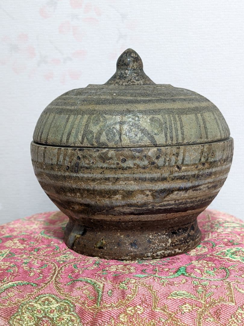 ♦古陶磁 安南染付 マンゴスチン 掛分け蓋物 サワンカローク 宋胡録 骨董品