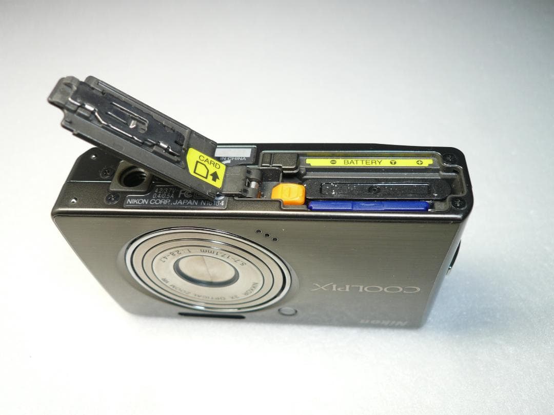 Nikon★COOLPIX S510⭐️極美品⭕️安心の実働品❤️ガンメタの輝き