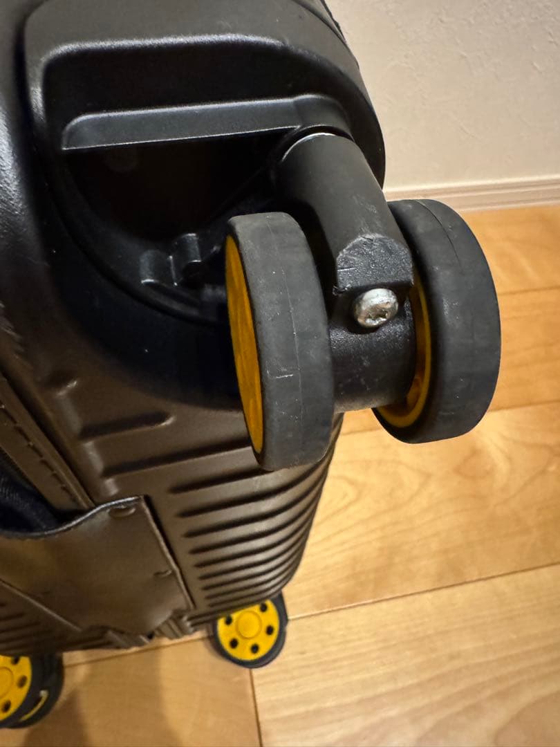 RIMOWA コンパクト