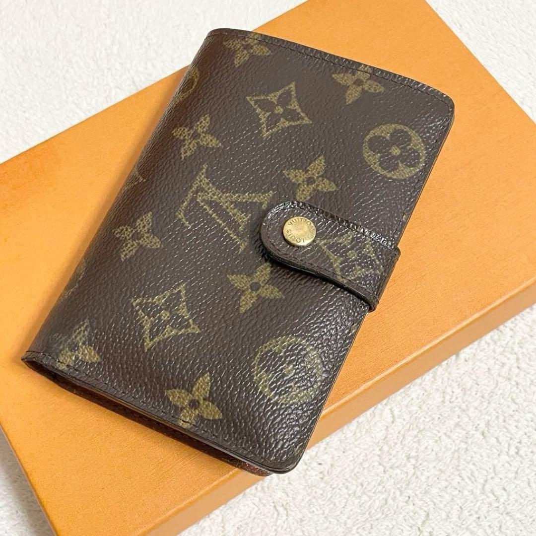 ルイヴィトン　モノグラム　ポルトフォイユヴィエノワ　がま口　二つ折り財布