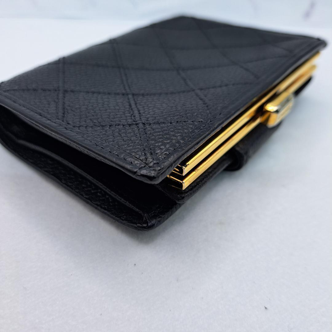 CHANEL　ワイルドステッチ　ブラック　二つ折り財布　折り財布　キャビアスキン