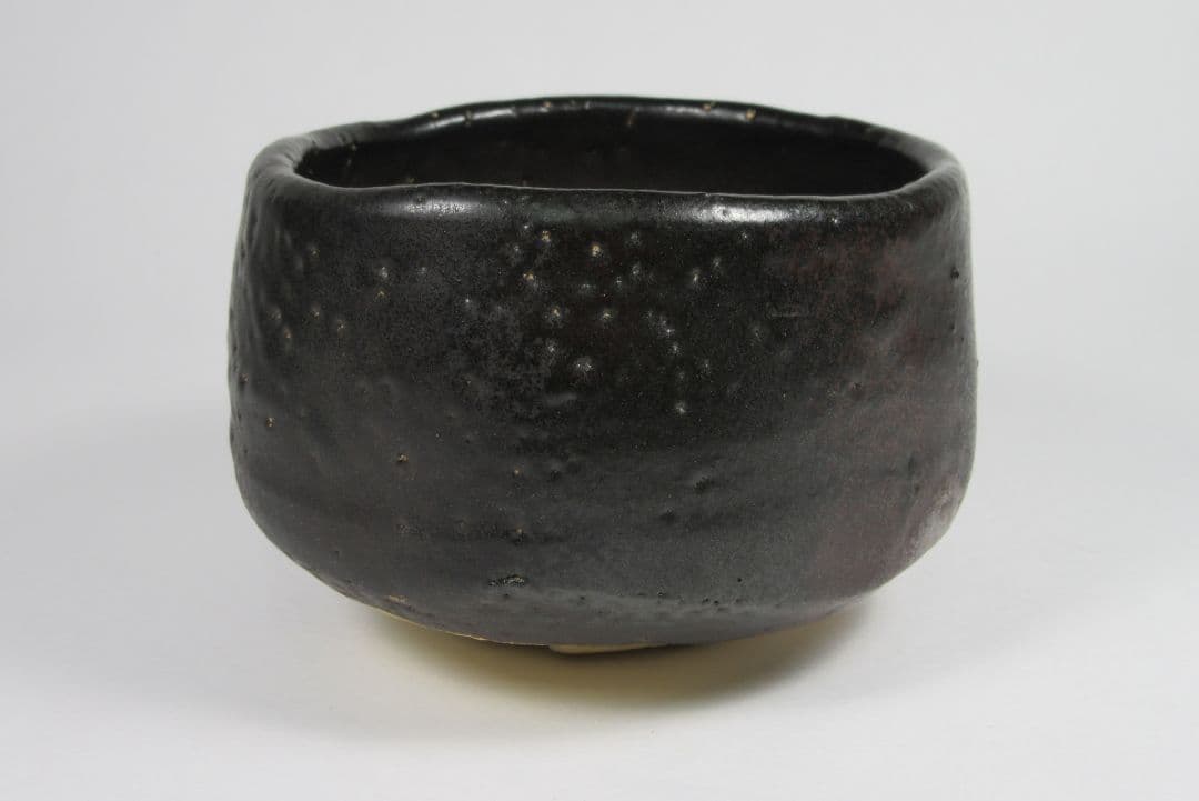 【豊場惺也】（師）荒川豊蔵！瀬戸黒茶碗（二重共箱、共布、栞、仕覆）。最上位作！。