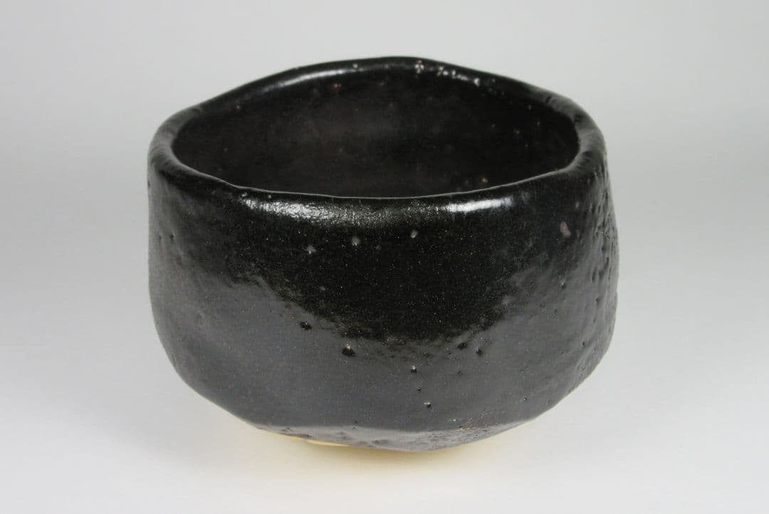 【豊場惺也】（師）荒川豊蔵！瀬戸黒茶碗（二重共箱、共布、栞、仕覆）。最上位作！。