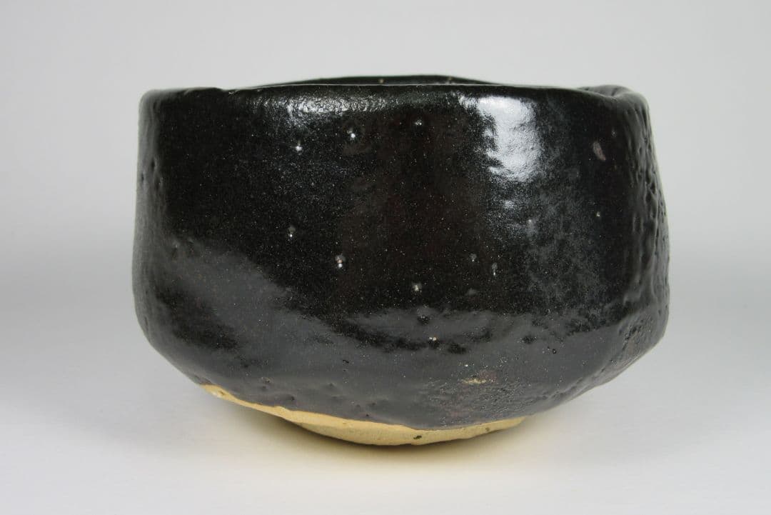 【豊場惺也】（師）荒川豊蔵！瀬戸黒茶碗（二重共箱、共布、栞、仕覆）。最上位作！。