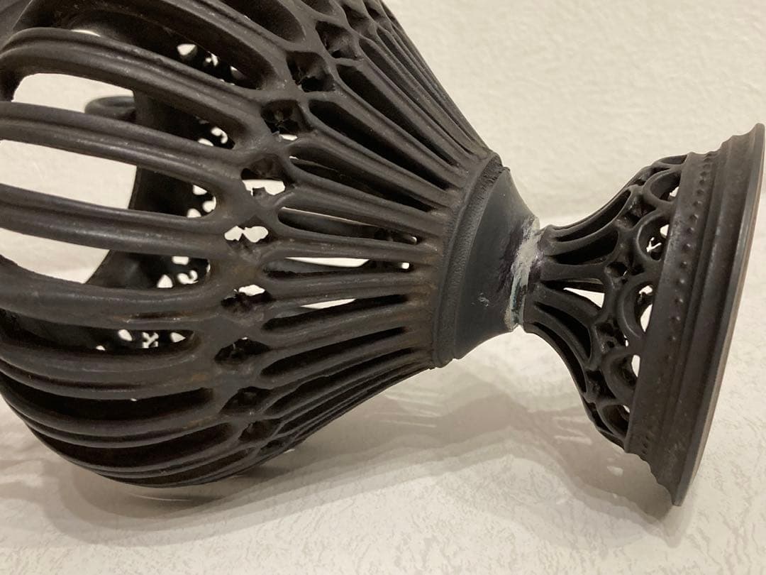 伊藤剛俊さん　透彫花器