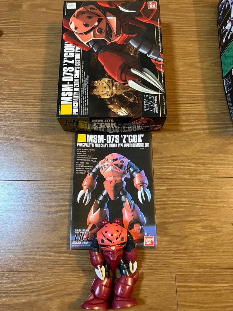 【匿名配送】　ジャンク品　ガンプラ8体　フィギュア2体　まとめ売り