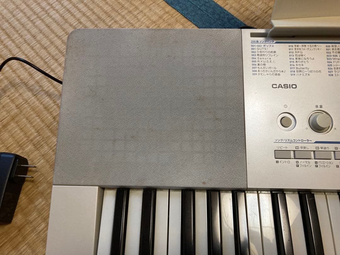 CASIO LK-222 光ナビゲーション　キーボード 61鍵